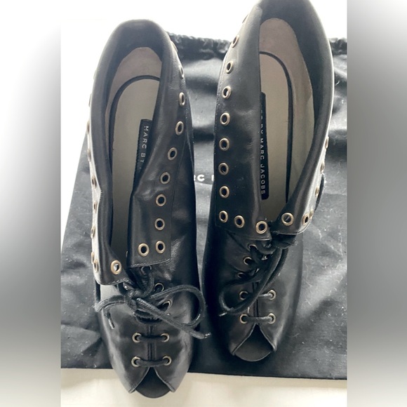 Marc by Marc Jacobs grommet cuff lace up high heel - Picture 3 of 8